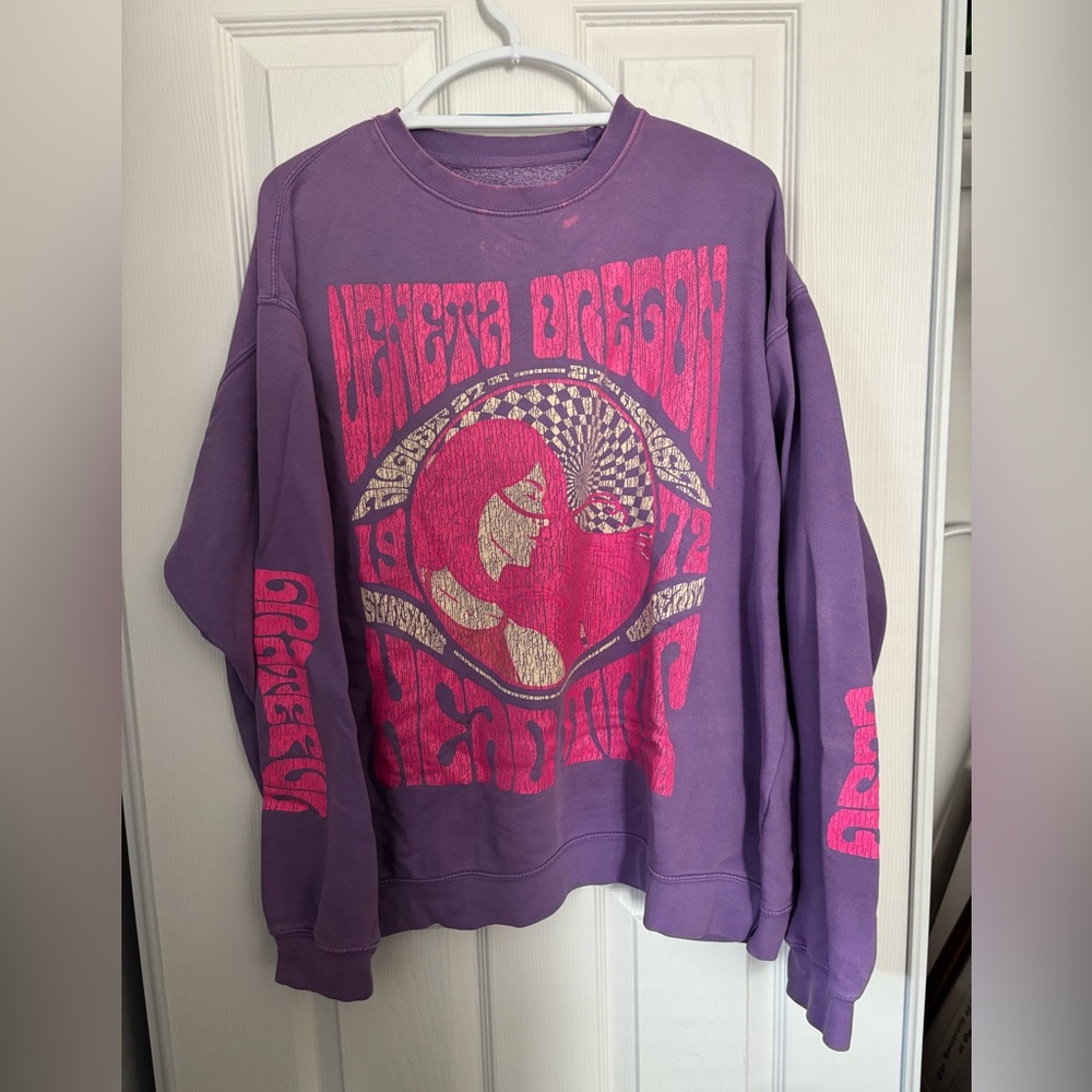 Urban outfitters grateful dead graphic oversized sweater